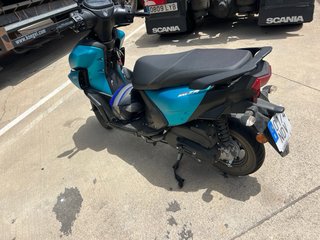 Yamaha Ray ZR Scooter Azul/Negro