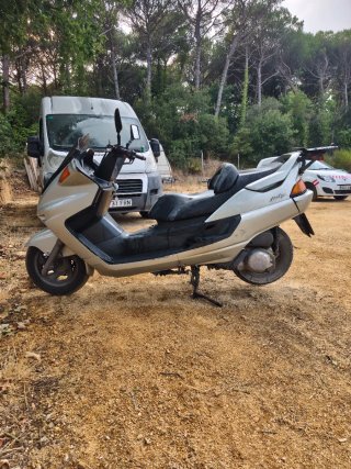 Yamaha Majesty 250 Plata