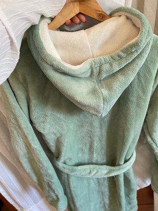Bata de baño con capucha y cinturón