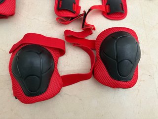 Patines en línea para niño con juego de protección
