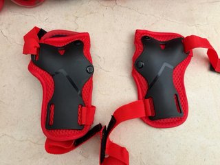 Patines en línea para niño con juego de protección