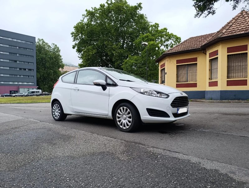 Ford Fiesta 2014 - foto 1
