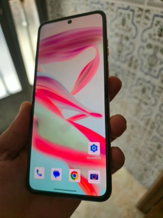 Motorola Razr 50 Ultra 512GB  12 gb ram Dorado