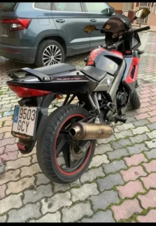 Kymco Canon 125cc Negra/Roja