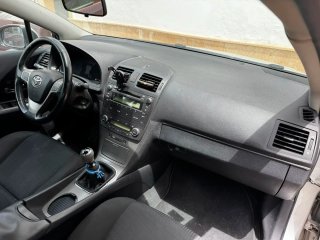 Toyota Avensis 2009