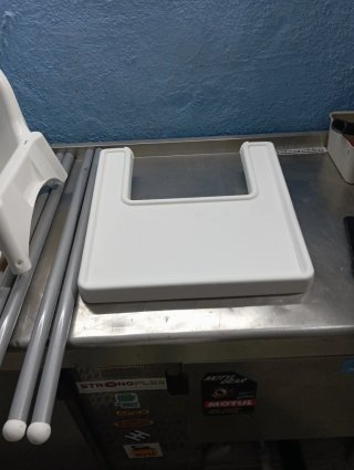 Trona Ikea buen estado