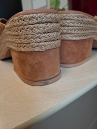 Sandalias POPA Talla 38 Camel