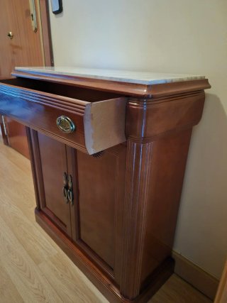 Mueble recibidor de madera