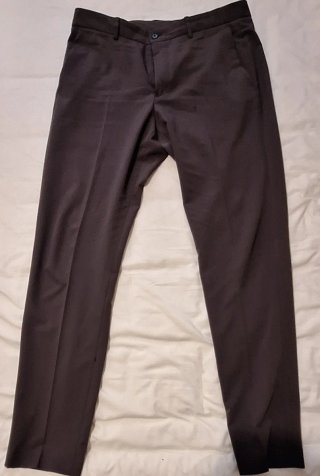 Traje de hombre marrón