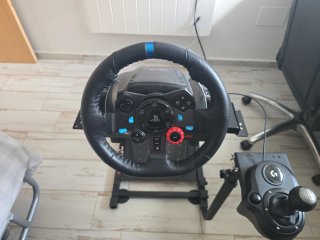 PS4 Slim + Juegos + Volante y Pedales