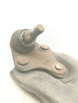 BRAZO SUSPENSION DELANTERO DERECHO TOYOTA VERSO (