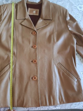 Chaqueta de cuero autentico como nueva