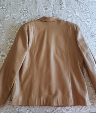 Chaqueta de cuero autentico como nueva