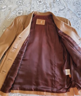 Chaqueta de cuero autentico como nueva