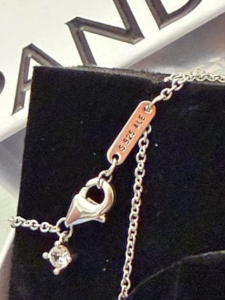 Collar estilo Bridgerton esmeralda y plata