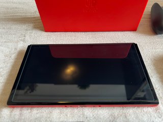 Nintendo Switch OLED Edición Mario Red