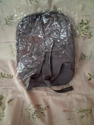 Mochila escolar sin estrenar