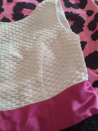 Vestido blanco y negro talla40....pequeña...para