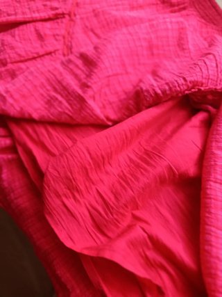 Falda sfera roja