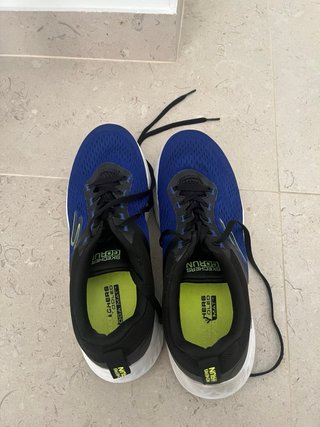 Zapatillas Skechers GOrun Azul y Negro