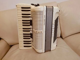 Acordeón Hohner Tango II M con funda