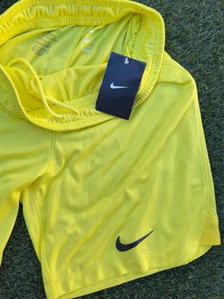 Pantalon Atletico de Madrid con etiquetas