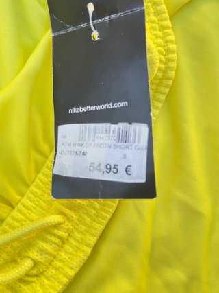 Pantalon Atletico de Madrid con etiquetas