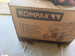 Generador Eléctrico Kompak K9000E sin estrenar.