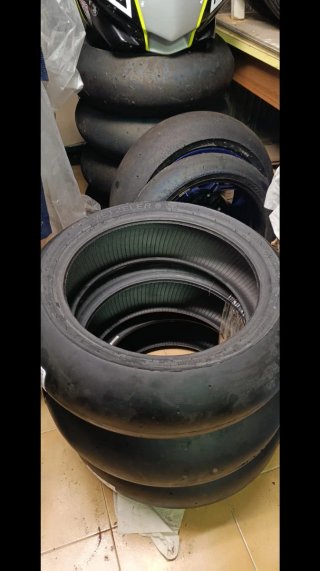 Metzeler Racetec RR Slick 200/60 R17 K1