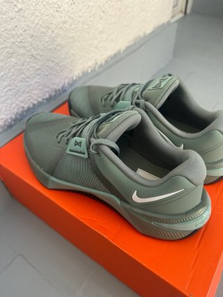 Nike Metcon 10 Crossfit talla 40,5 color verde