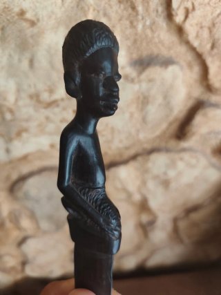 Abrecartas Antiguo de Madera de Ébano Africa