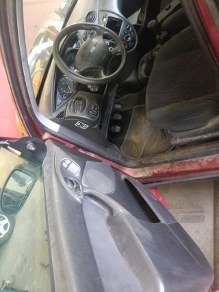 Ford Focus GASOLINA 1.8