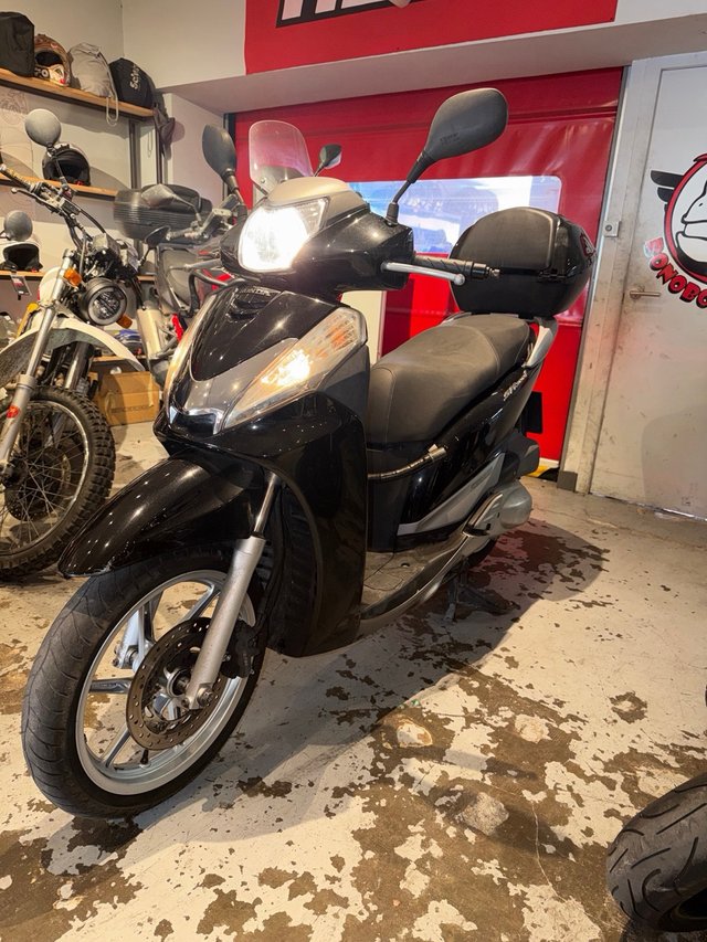 Honda SH 300 2013