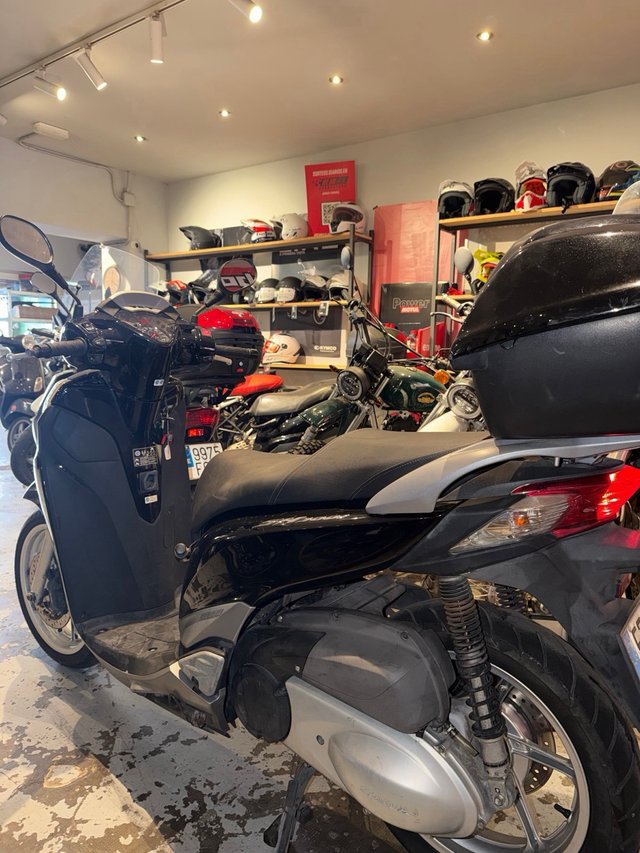 Honda SH 300 2013