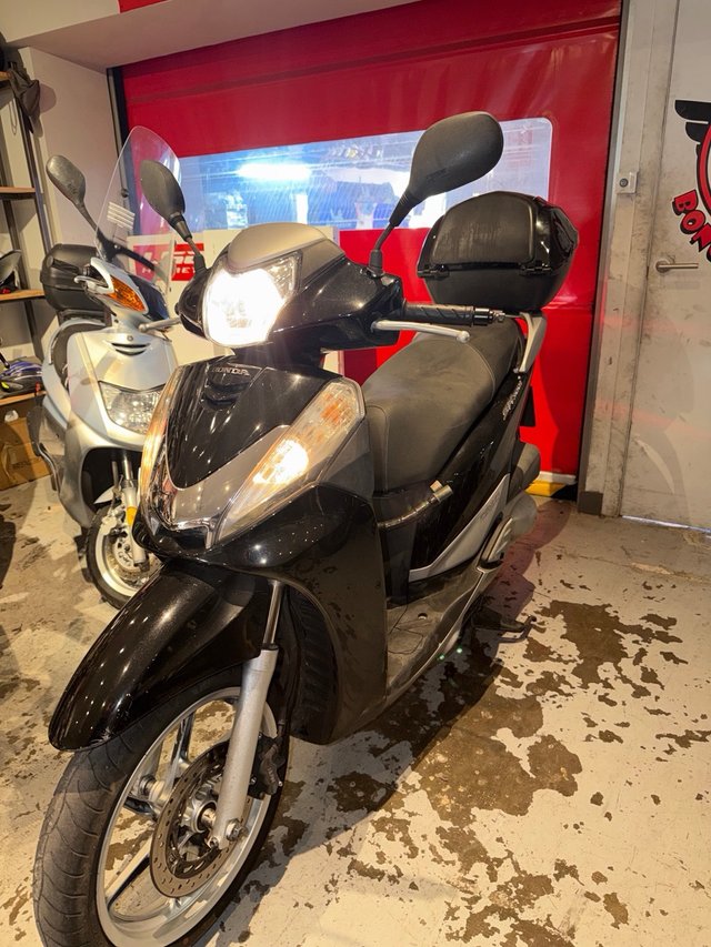 Honda SH 300 2013