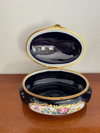 Caja porcelana Limoges flores dorada