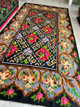 Tappeto Kilim Lana Nero e Rosa