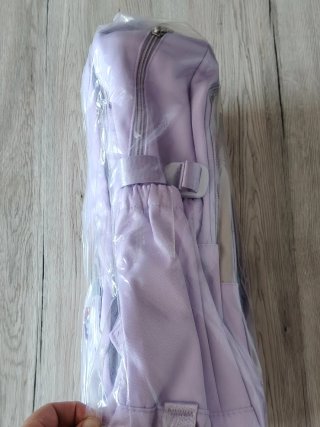 Mochila escolar morada con llavero
