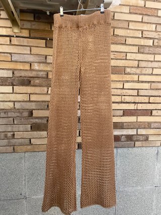 Pantalón de punto calado NUEVO color camel