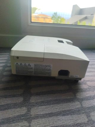 Proyector Hitachi Blanco