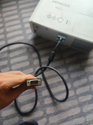 Proyector Hitachi Blanco