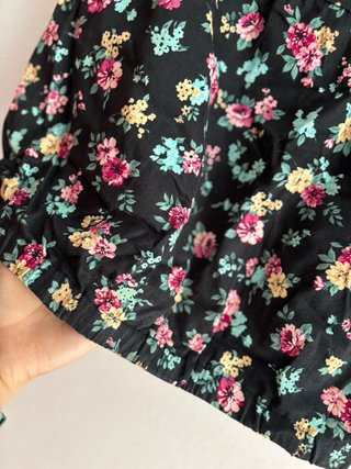Falda corta estampada flores