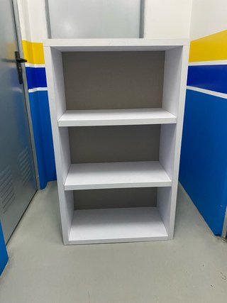 Estantería blanca/gris  de madera
