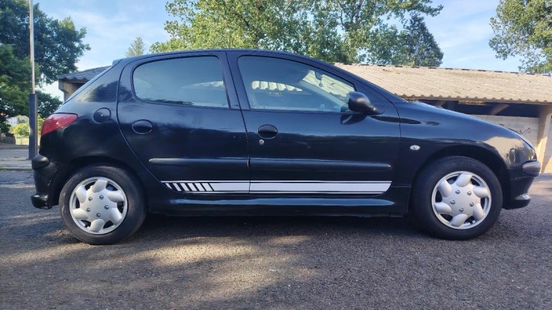 Peugeot 206 2006.   2000€ - foto 1