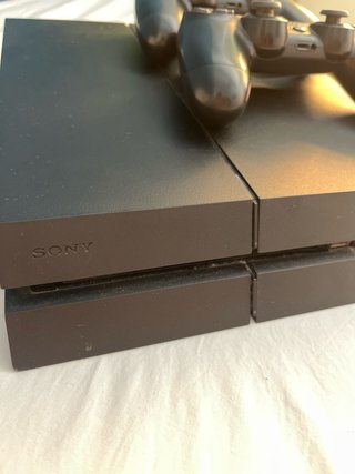 Consola PS4 Negra + 2 Mandos y Diferentes juegos