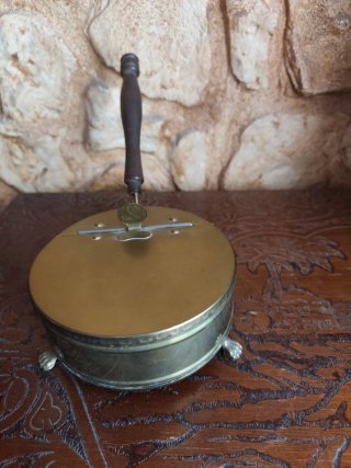 Recogemigas / Cenizas Antiguo de Latón