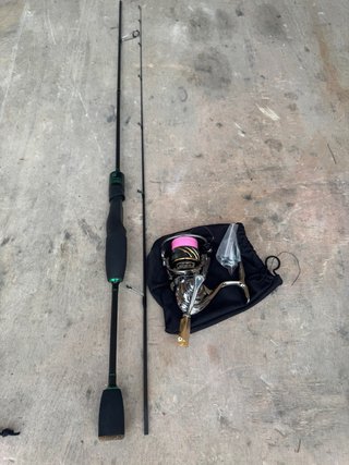 Carrete y caña de spinning
