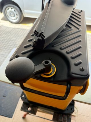 Regrueso Dewalt 733-QS 1.800w 317mm