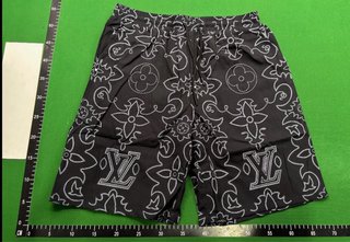 Conjunto Louis Vuitton Negro Estampado
