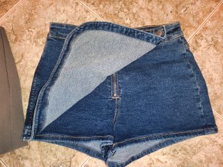 Lote 4 faldas pantalón y 1 falda vaquera